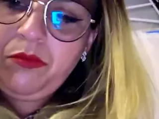 ChanelChutneyHornyBBWhore's Live Sex Cam Show