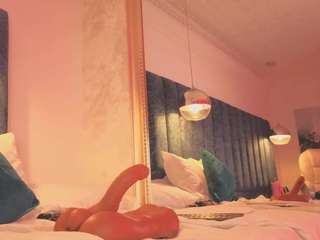 arianna-suarezz webcam