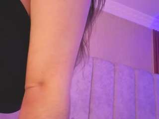 arianna-suarezz webcam