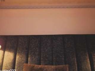 arianna-suarezz webcam