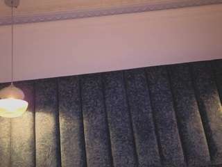arianna-suarezz webcam