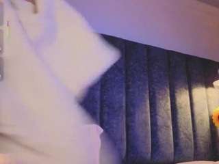 arianna-suarezz webcam