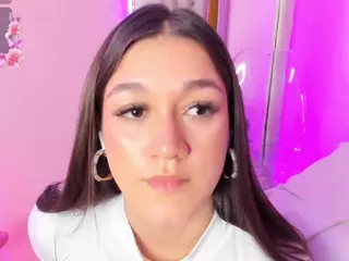 Arianna-Suarezz's Live Sex Cam Show