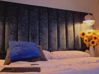 Arianna Suarezz's Live Sex Cam Show