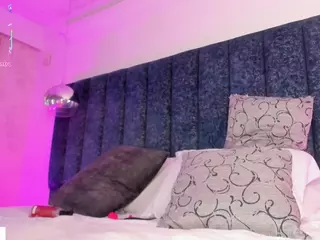 Arianna Suarezz's Live Sex Cam Show