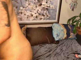 Live cam show with IhacoebRae