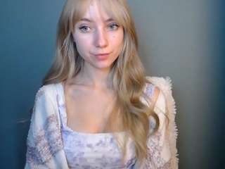  lucialittle chat room