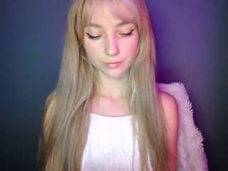  lucialittle chat room