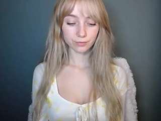 lucialittle Live Webcam on CamSoda