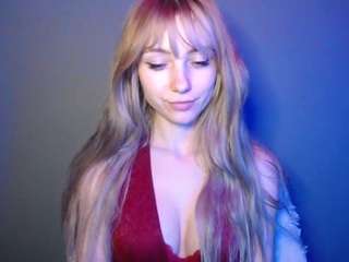 lucialittle's CamSoda show and profile