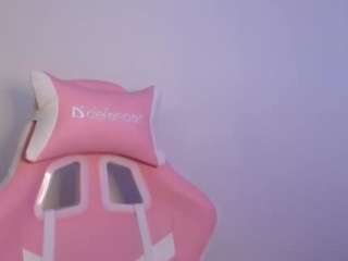 lucialittle live webcam show