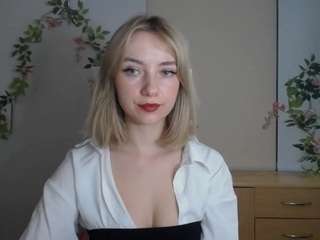 lucialittle live