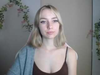 lucialittle's live room