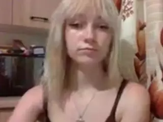 LuciaLittle's Live Sex Cam Show