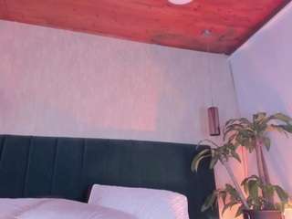 Live webcam model toxyo-x on Soda Cams