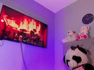 vanessalombardy Live Webcam on CamSoda