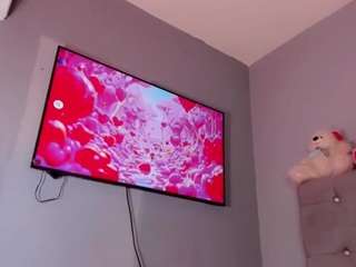 vanessalombardy Live Webcam on CamSoda