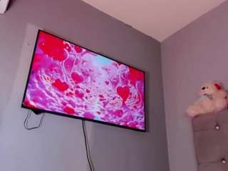 vanessalombardy Live Webcam on CamSoda