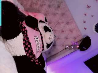 vanessalombardy Live Webcam on CamSoda