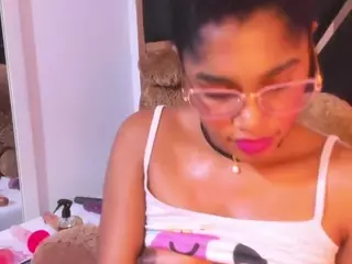 Lucia's Live Sex Cam Show
