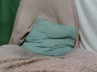 lola4u Live Webcam on CamSoda