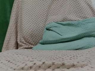 le modèle lola4u est en webcam porno dans un show sur le site camsoda, il possède les tags suivants: ass,full-nudity,topless,spank,no smoking,middle aged,masturbation,lush,hairy-pussy,asshole,green eyes,flashing,fingers,feet,dildo,cum,brunette,blowjob,black hair,bedroom