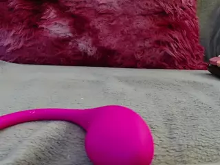 Lola4u's Live Sex Cam Show