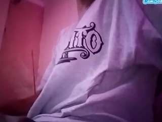 oc714guyxx Live Webcam on CamSoda