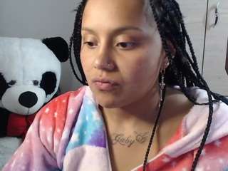 golden1temptation's CamSoda show and profile