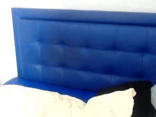 cherry-lov3's CamSoda show and profile