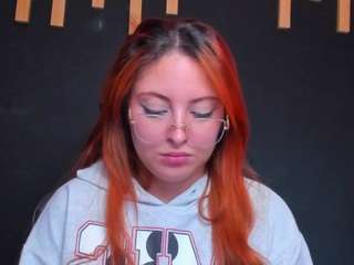 izyzys-baker Live Webcam on CamSoda