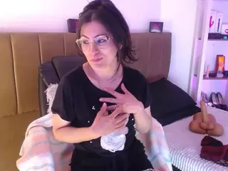 Rapunzelll's Live Sex Cam Show