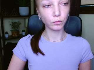 emillyplay, female webcam model,  years old, on live webcam