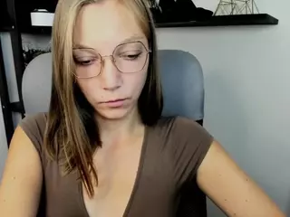 EmillyPlay's Live Sex Cam Show