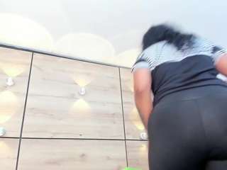 thaylanaa Webcam Model Profile