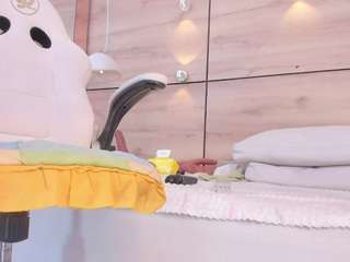 thaylanaa from CamSoda is Freechat