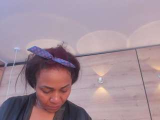 thaylanaa webcam model