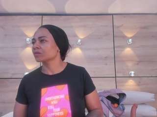 thaylanaa Live Webcam on CamSoda