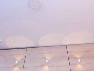 thaylanaa Live Webcam on CamSoda