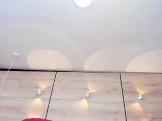 thaylanaa's live room