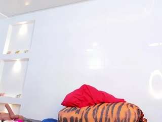 thaylanaa's live room