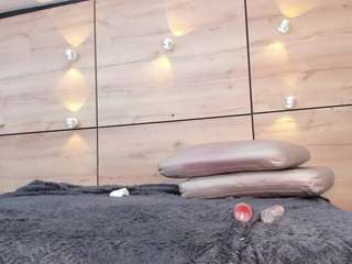 thaylanaa's live room