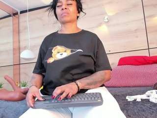 thaylanaa