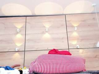thaylanaa's live room