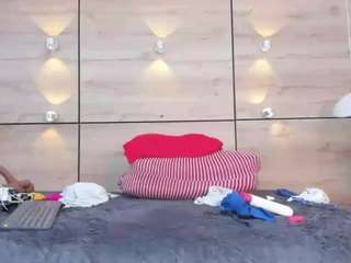 thaylanaa's live room