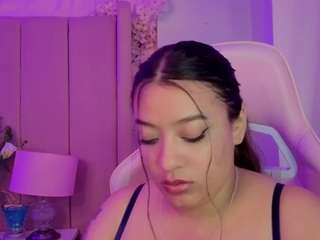 MollyBigBoobs live webcam show
