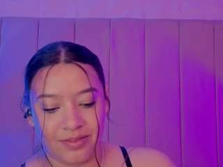 MollyBigBoobs live cam preview