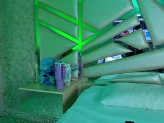 miia-02, female webcam model,  years old, on live webcam