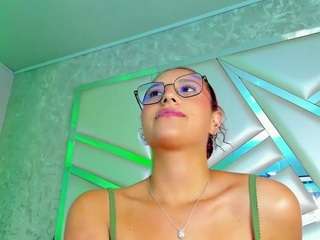 miia-02 live cam profile