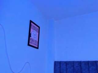miia-02 live webcam show